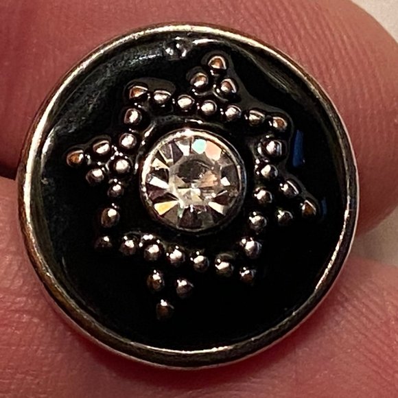 NWOT Snap Button Charm Silver Crystal Black Sparkle Star Snap - Picture 1 of 5